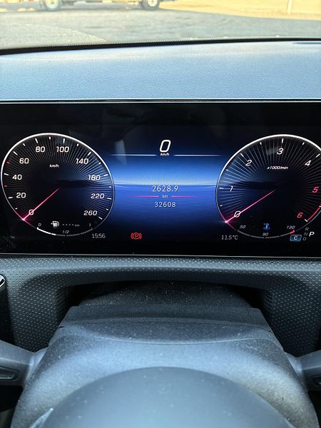 Mercedes-Benz CLA (2024) 200d shooting brake - fotka 13 z 14