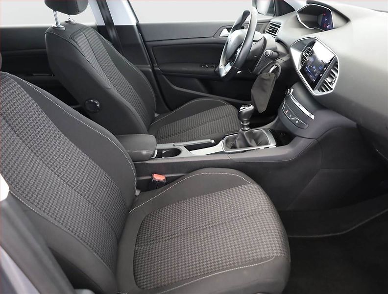Peugeot 308 (2020) Active 1.5 BlueHDi, Serv.kniha - fotka 7 z 17