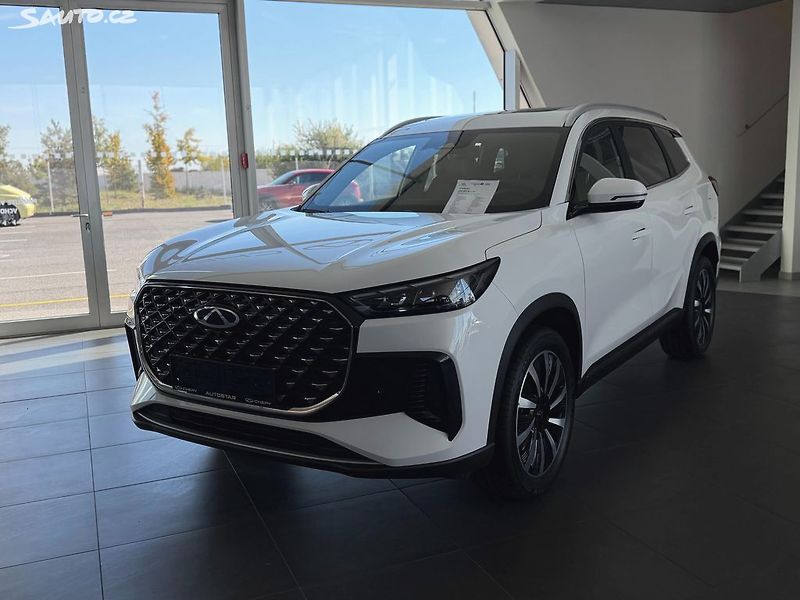 Chery Tiggo 8 (2025) UNIQUE 1,5 TGDI 7míst Panorama - fotka 2 z 16