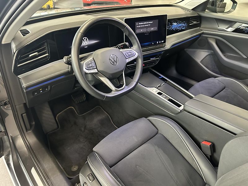 Volkswagen Passat (2025) 2.0TDi DSG ELEGANCE LED 110kW - fotka 6 z 36