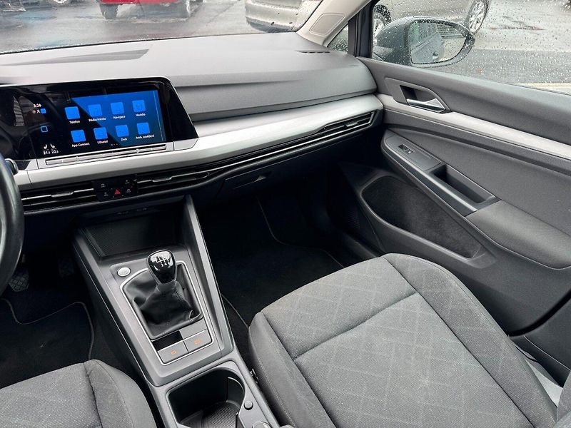 Volkswagen Golf (2020) Edition 1.5 TSI 96kW - fotka 16 z 31