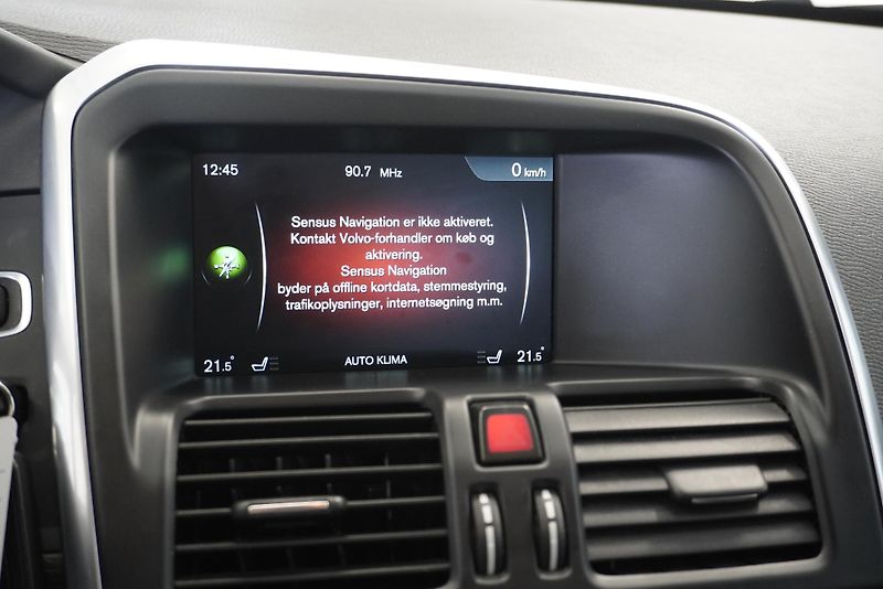 Volvo XC60 (2015) XC60  2,0 D4 AUTOMAT - fotka 18 z 30