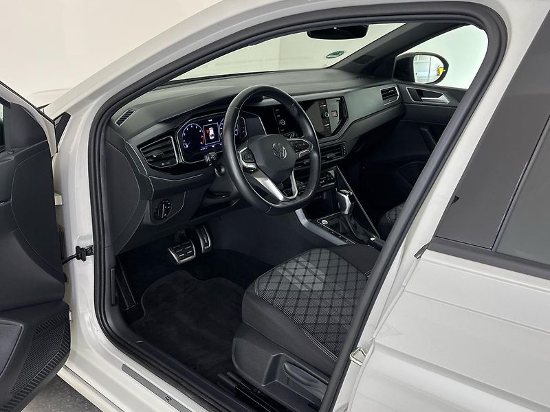 Volkswagen Taigo R-Line DSG - fotka 6 z 29