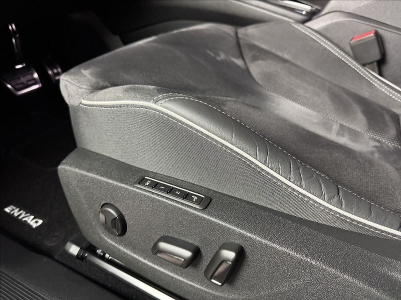 Škoda Enyaq 80 Sportline Tepelko Matrix - fotka 24 z 50
