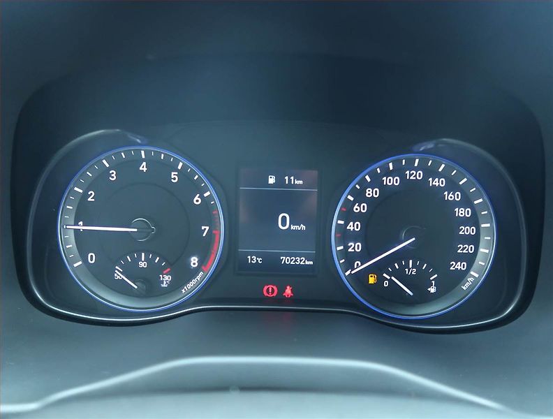 Hyundai Kona (2019) 1.0 T-GDI, Serv.kniha, Kůže - fotka 11 z 17