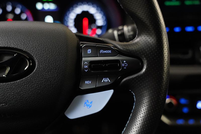 Hyundai i30 - fotka 17 z 26
