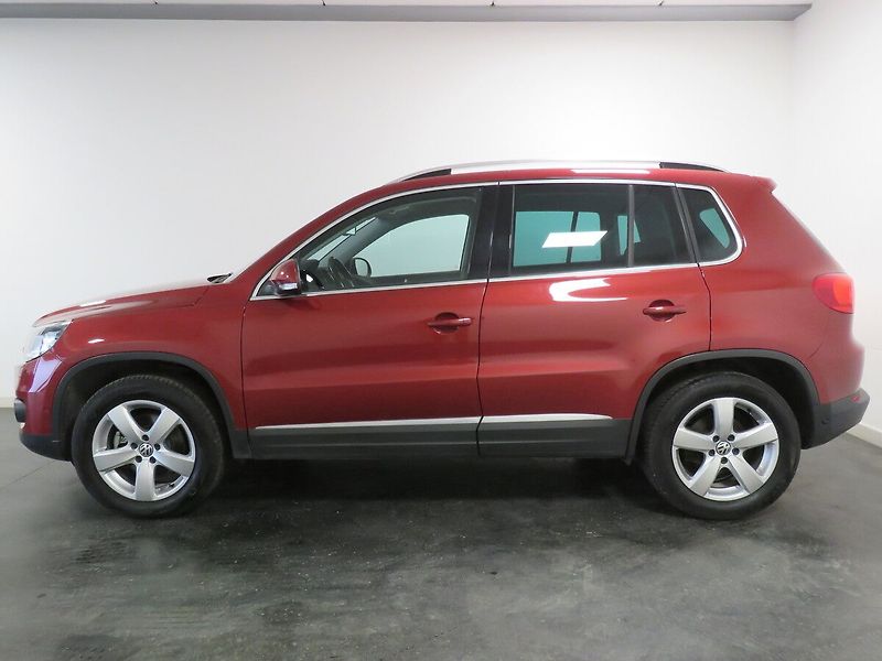 Volkswagen Tiguan - fotka 3 z 26