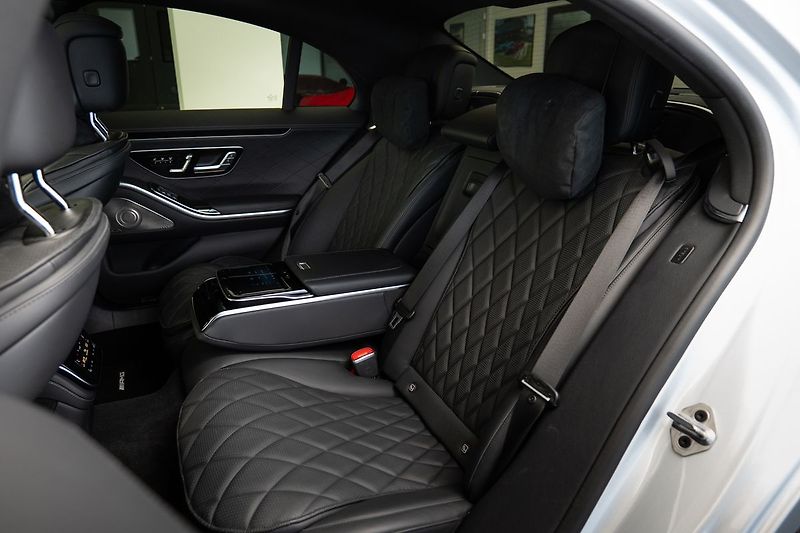 Mercedes-Benz Třídy S d Long 4MATIC - fotka 11 z 31