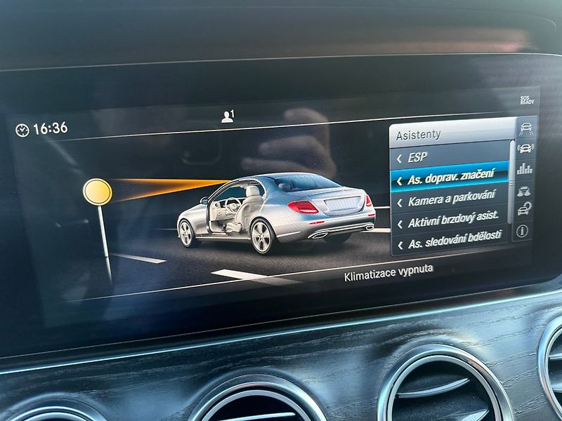 Mercedes-Benz Třídy E (2016) - fotka 26 z 51