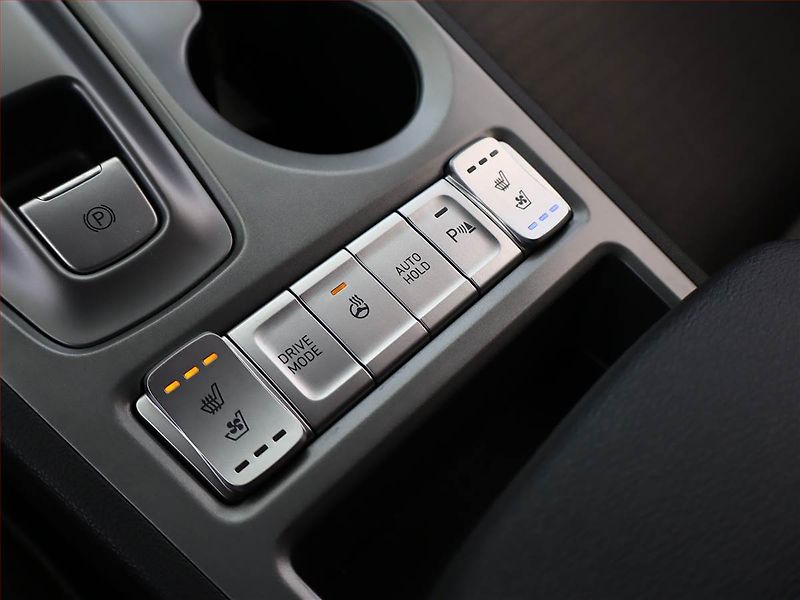 Hyundai Kona (2021) Electric 64 kWh, SoH 100% - fotka 19 z 24