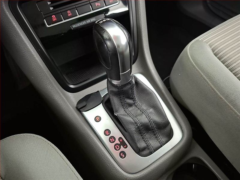 Seat Alhambra (2011) 2.0 TDI, Automat, 7 míst - fotka 13 z 18