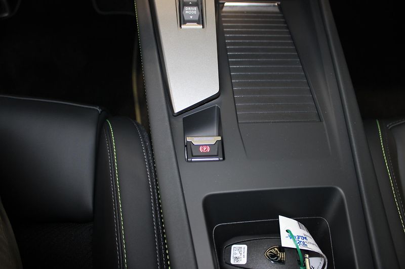 Peugeot 408 (2026) GT Hybrid 145 e-DCS6  - fotka 13 z 19