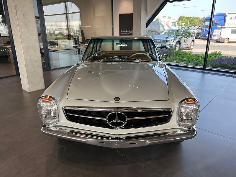 Mercedes-Benz Ostatní 230 SL PAGODA - fotka 2 z 14