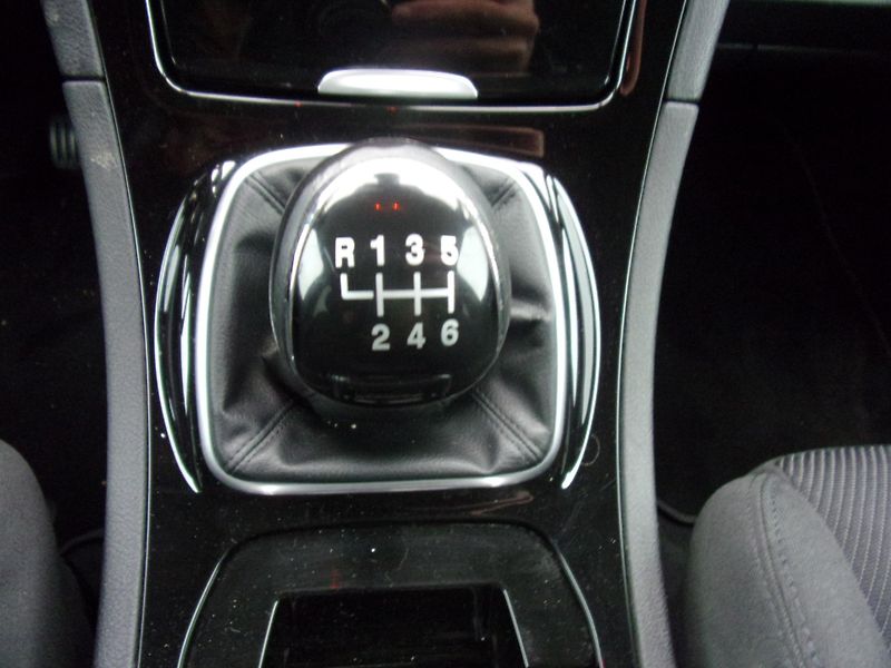 Ford Galaxy (2011) 2,0TDCi AC HF TEMP TAŽNÉ - fotka 23 z 34