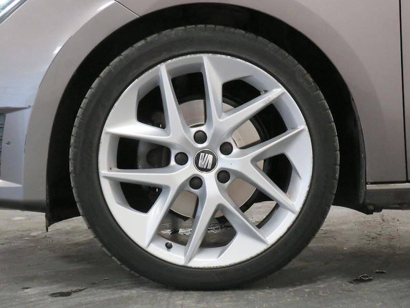 Seat Leon - fotka 10 z 24