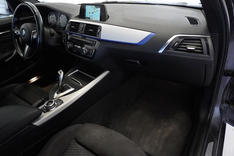 BMW Řada 1 120D 2,0 M-SPORT AUTOMAT - fotka 25 z 28