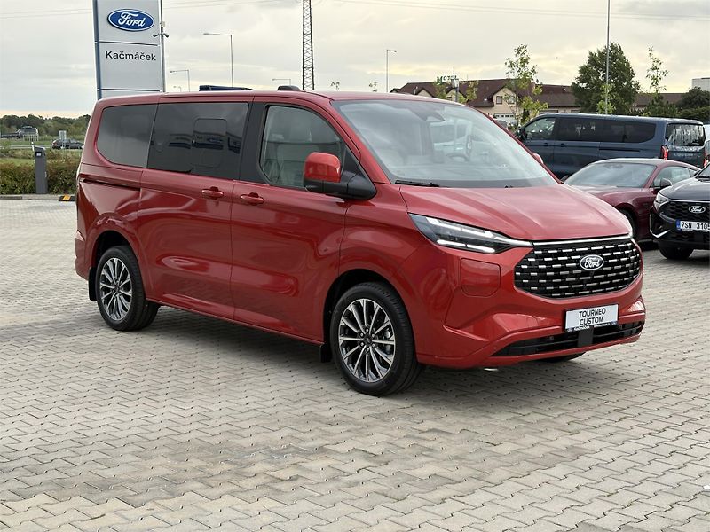 Ford Tourneo Custom (2026) Titanium X L1, Tourneo, 2.5 Du - fotka 7 z 19