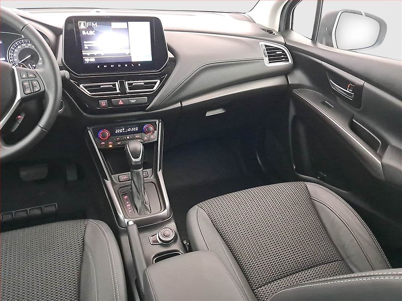 Suzuki SX4 S-Cross (2024) 1.5 Hybrid - fotka 8 z 16