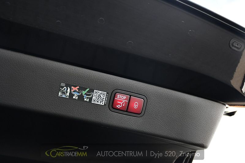 Mercedes-Benz EQS 580 4M SUV HYPERSCREEN K360°  - fotka 53 z 60
