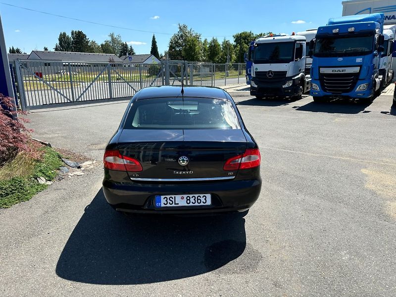 Škoda Superb II 2,0TDi - fotka 7 z 18