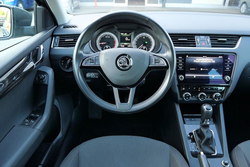 Škoda Octavia - fotka 5 z 6