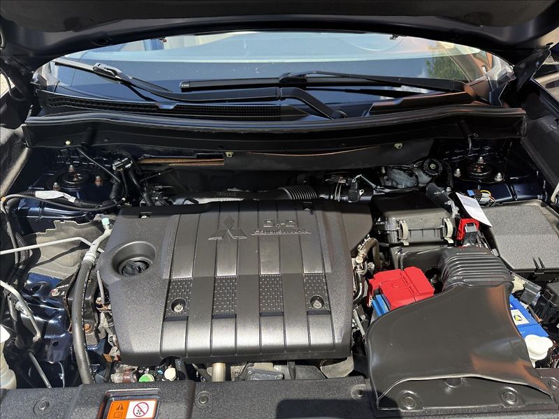 Mitsubishi Outlander 2,3 DI-D - fotka 30 z 31