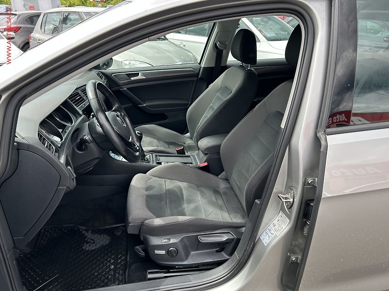 Volkswagen Golf (2018) 1.5TSI, ČR, Comfortline, LED - fotka 9 z 18