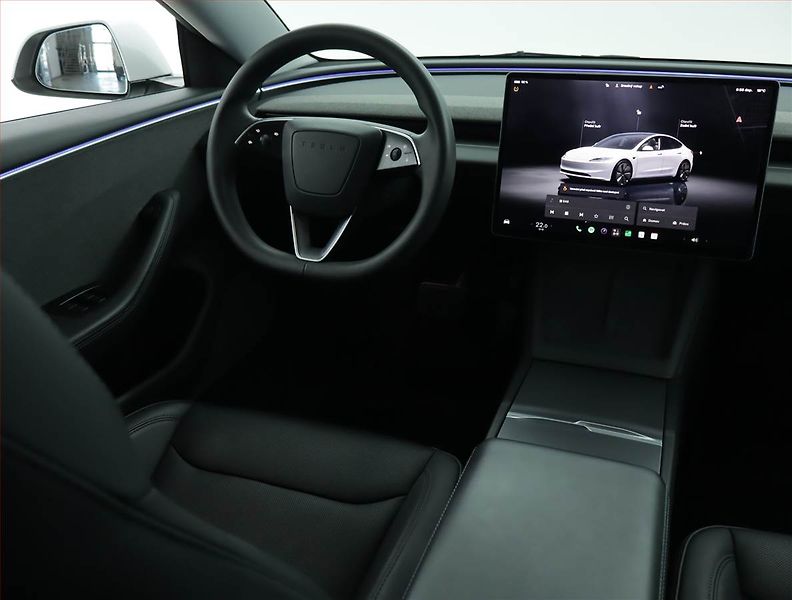 Tesla Model 3 (2023) Standard Range LFP, SoH 94% - fotka 7 z 21