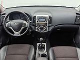 Hyundai i30 (2010) 1.6i, ČR, AC, park.asist - náhled 8