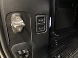 Land Rover Defender (2026) D350 X-DYNAMIC HSE AWD AUT - náhled 55