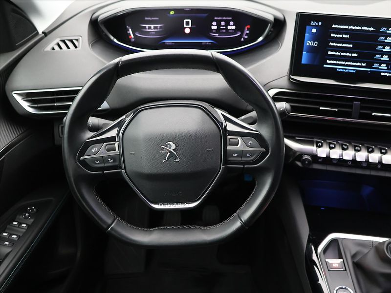 Peugeot 5008 1.2 PT 96kW Allure 7-Míst DPH - fotka 19 z 32