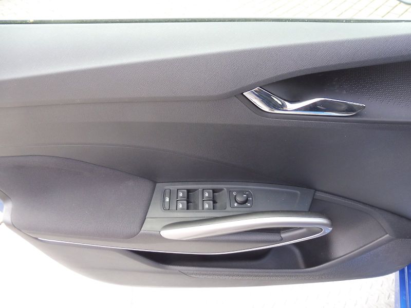 Škoda Fabia (2025) Top Selection 1,0 TSI 70kW - fotka 19 z 28