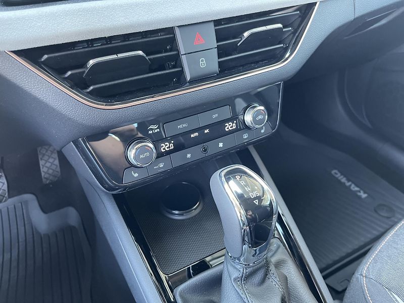Škoda Kamiq 1.0TSI DSG TOP SELECTION 85kW - fotka 17 z 19