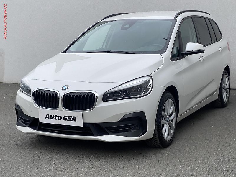 BMW Řada 2 (2018) 2.0d 220d, GranTourer, AT - fotka 3 z 20
