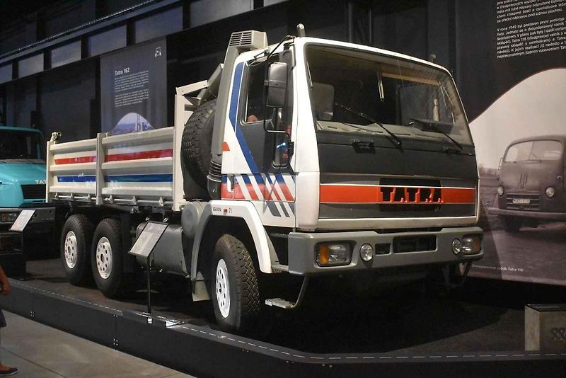 Tatra 162 měla být velmi moderním vozem