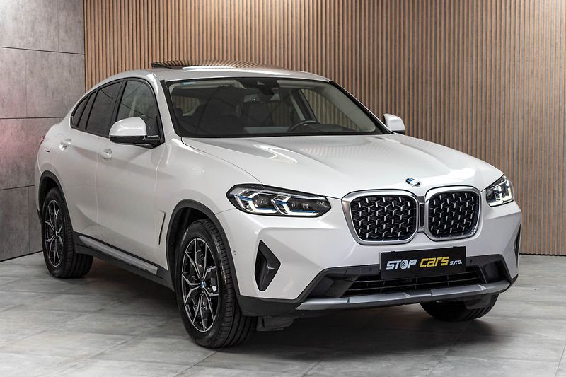 BMW X4 xD30d 210kW*HEAD-UP*TAŽNÉ*ČR - fotka 3 z 44