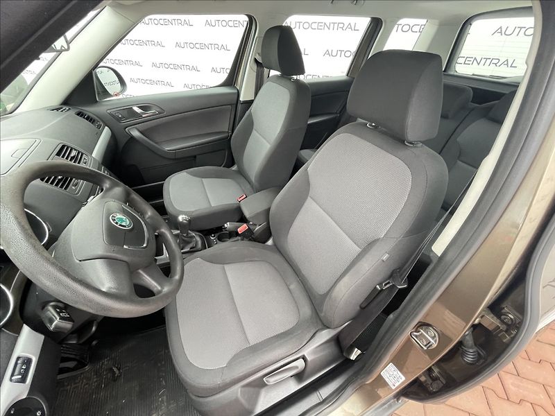 Škoda Yeti 1,2 TSi,77kW,serv.kn.,Po servi - fotka 11 z 20