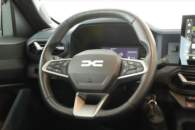 Dacia Duster (2025) 1.0 TCe - fotka 12 z 14