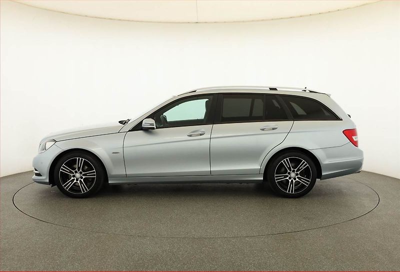 Mercedes-Benz Třídy C (2013) C 220 CDI, 4X4, Automat, Kůže - fotka 3 z 17