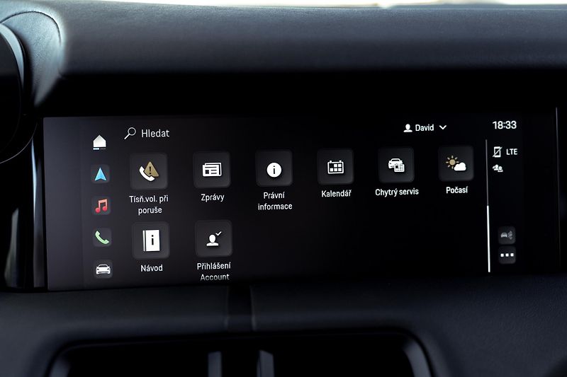 Porsche Taycan (2023) 4S - 7000 KM - VZDUCH, BOSE - fotka 26 z 39