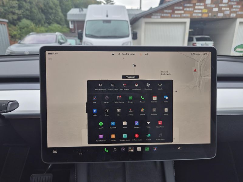Tesla Model Y RWD 220kw TZ 92,5 % - fotka 33 z 48
