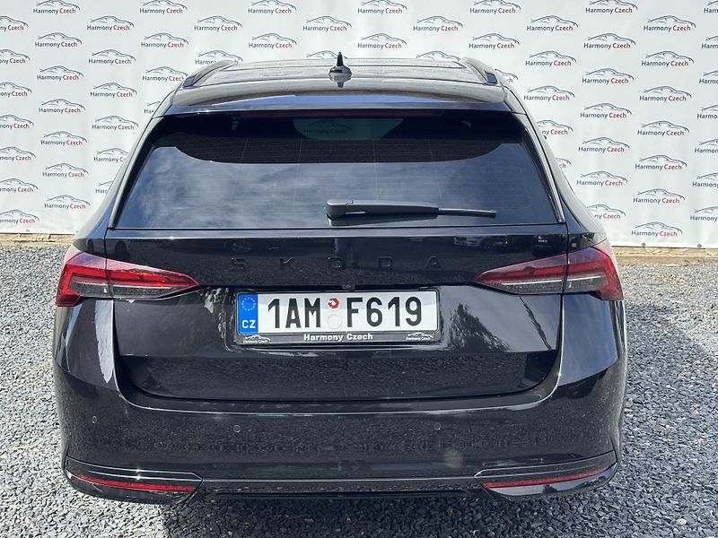 Škoda Octavia (2024) 2.0TDI, 110kW, DSG, SPORT Line - fotka 7 z 21