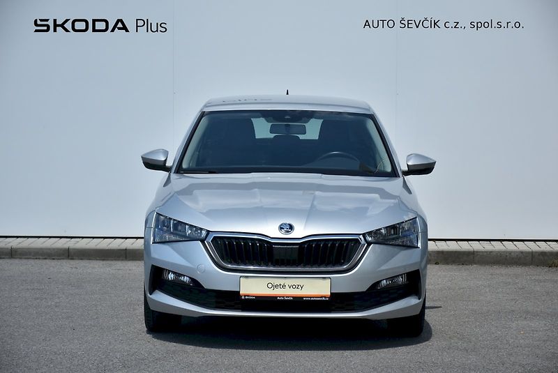 Škoda Scala (2021) Ambition 1.0 TSI 81kW - fotka 4 z 33