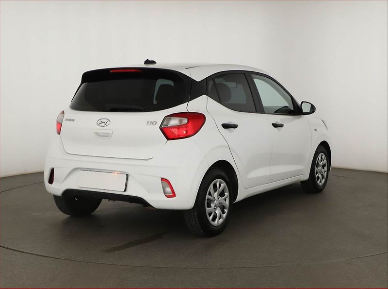 Hyundai i10 (2021) 1.0, Tempomat - fotka 5 z 12