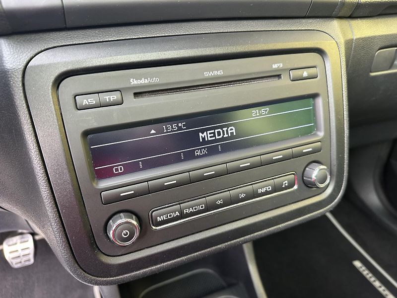 Škoda Roomster (2010) SCOUT 1.6TDI/77kW * 2.Maj. - fotka 13 z 27