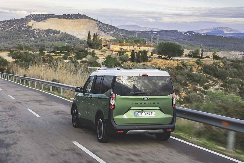 Nový Ford Courier bude zastávat i roli nejlevnějšího rodinného vozu značky