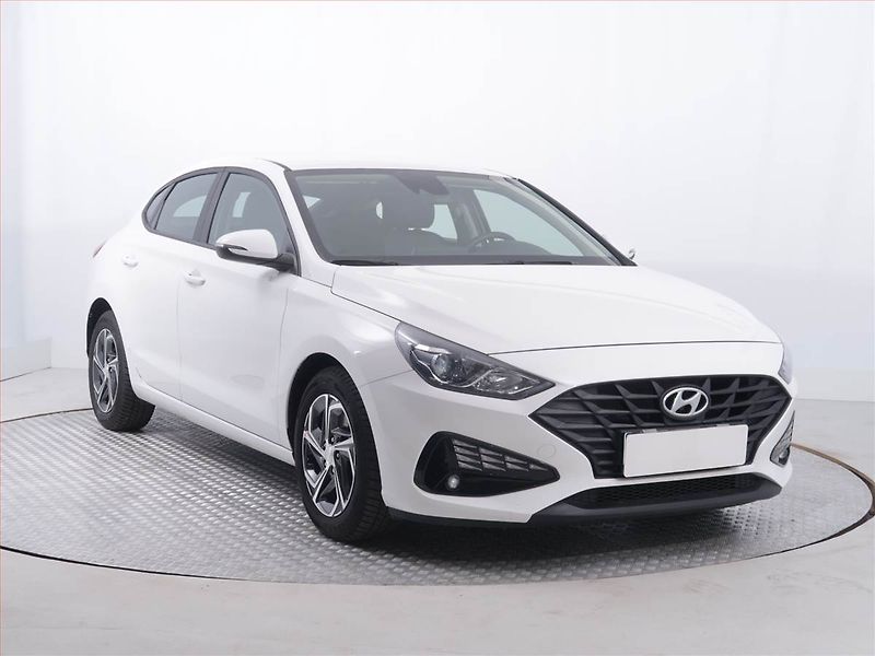 Hyundai i30 (2023) Komfort 1.0 T-GDI, ČR,1.maj - fotografie inzerátu