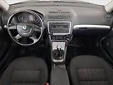 Škoda Octavia (2010) Elegance 1.6, Serv.kniha - náhled 8