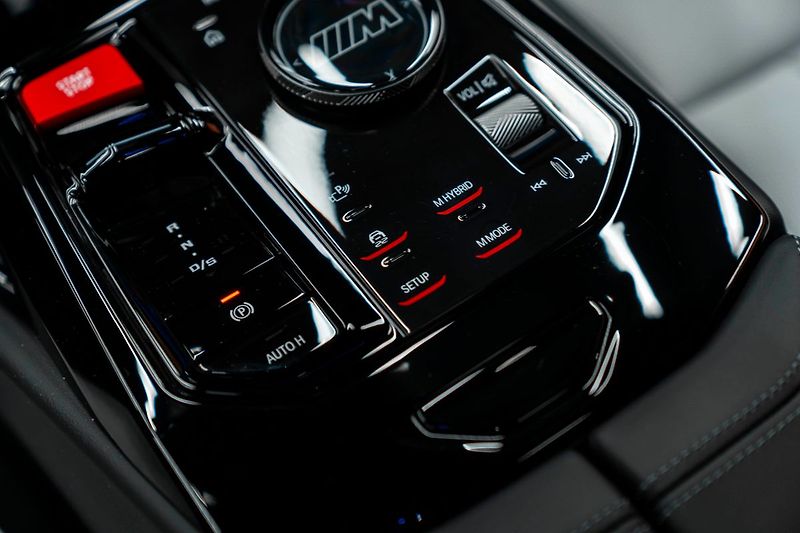 BMW M5 touring - fotka 14 z 23