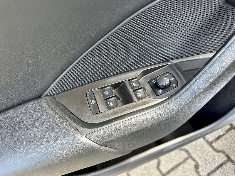 Škoda Octavia (2022) 2.0 TDI 110kW DSG Style Combi - fotka 8 z 22